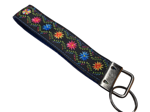 Flower Keychain Lanyard, Key Chains for Women, Wristlet Key Fob